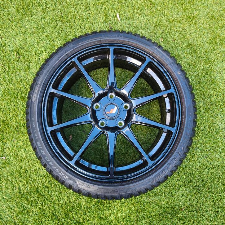 Pneus et jantes de 18 pouces, Autos : Pièces & Accessoires, Pneus & Jantes, Pneus et Jantes, Pneus hiver, 18 pouces, 225 mm, Véhicule de tourisme