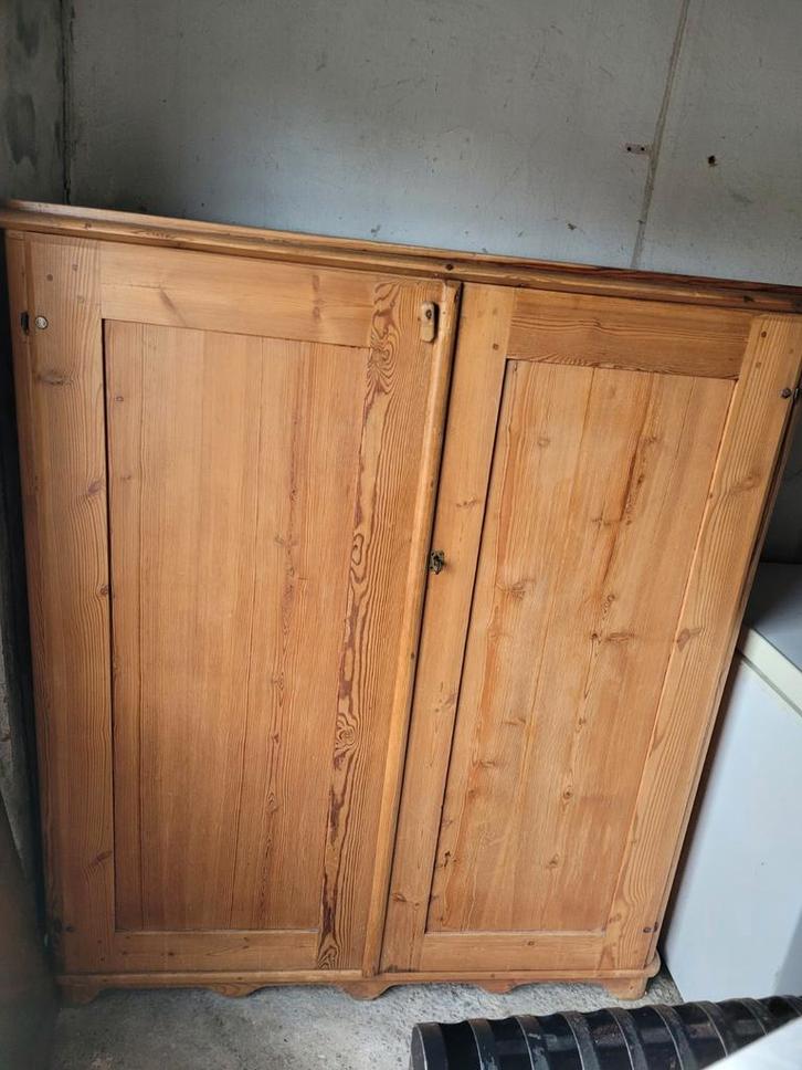 Meuble en pin, Maison & Meubles, Armoires | Meubles ordinateur, Pin, Enlèvement