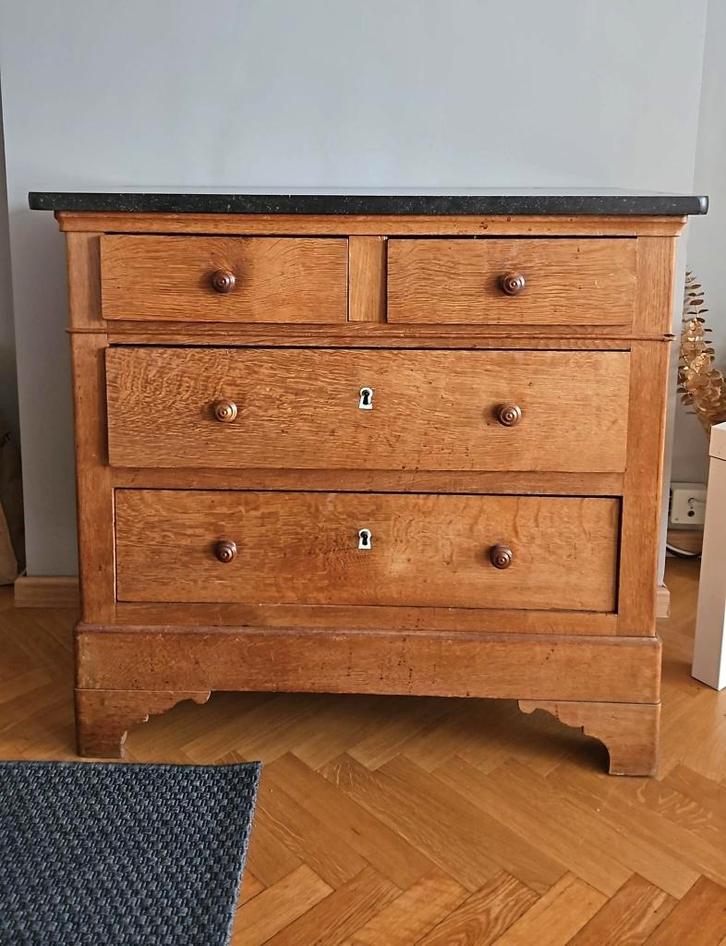 Klein eikenhouten dressoir, Antiek en Kunst, Antiek | Meubels | Kasten, Ophalen