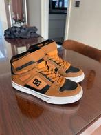 Sneakers DC cognac maat 33 NIEUW, Enfants & Bébés, Vêtements enfant | Chaussures & Chaussettes, Enlèvement, Comme neuf
