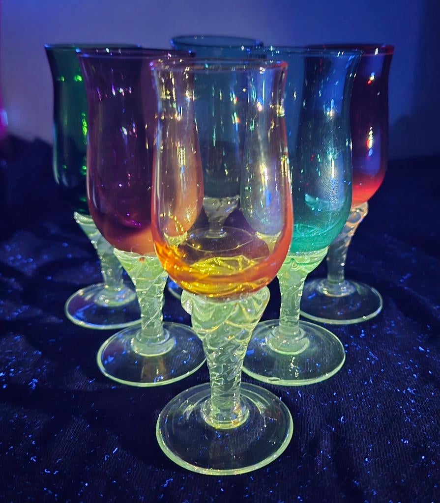 Ancien verre a liqueur italien, Antiquités & Art, Enlèvement ou Envoi