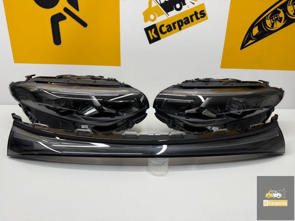 W174 CLA LED HIGH PERFORMANCE KOPLAMP LINKS/RECHTS A17490625, Auto-onderdelen, Gebruikt, Mercedes-Benz AG, Mercedes-Benz, Mercedesstrasse 120
70372  Stuttgart, DE