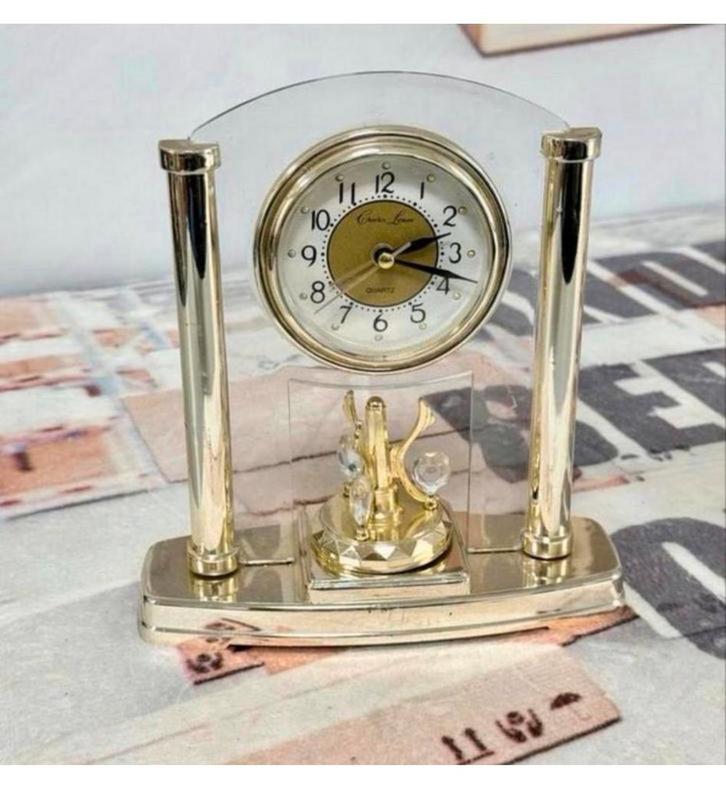 Horloge table vintage rétro Charles Leman à quartz 1990-2000, Maison & Meubles, Accessoires pour la Maison | Horloges, Comme neuf