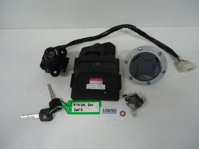 ninja 300R 2012 - 2017 Kawasaki Slot Slotenset D1-22244, Motos, Pièces | Kawasaki