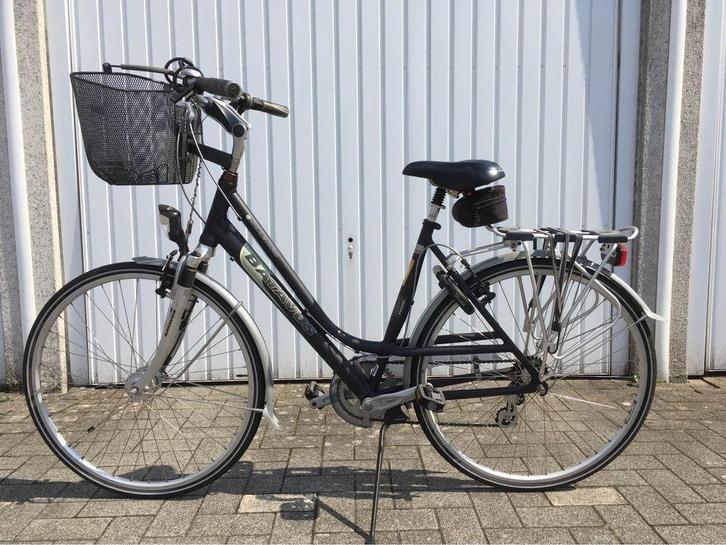 Batavus fiets met gelzadel in héél goede staat + toebehoren, Fietsen en Brommers, Fietsen | Dames | Damesfietsen, Zo goed als nieuw