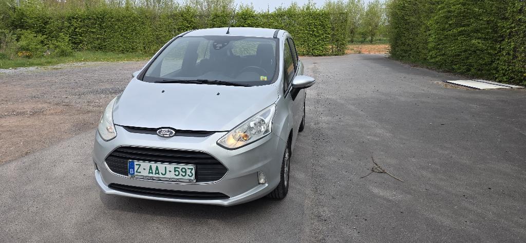 Le wagon Ford B Max parcourt parfaitement 153000 km, Achat, Entreprise, 5 portes, 5 places