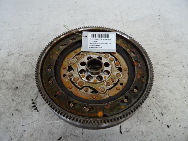 VOLANT MOTEUR Volkswagen Tiguan (AD1) (01-2016/03-2022), Autos : Pièces & Accessoires, Utilisé, Volkswagen