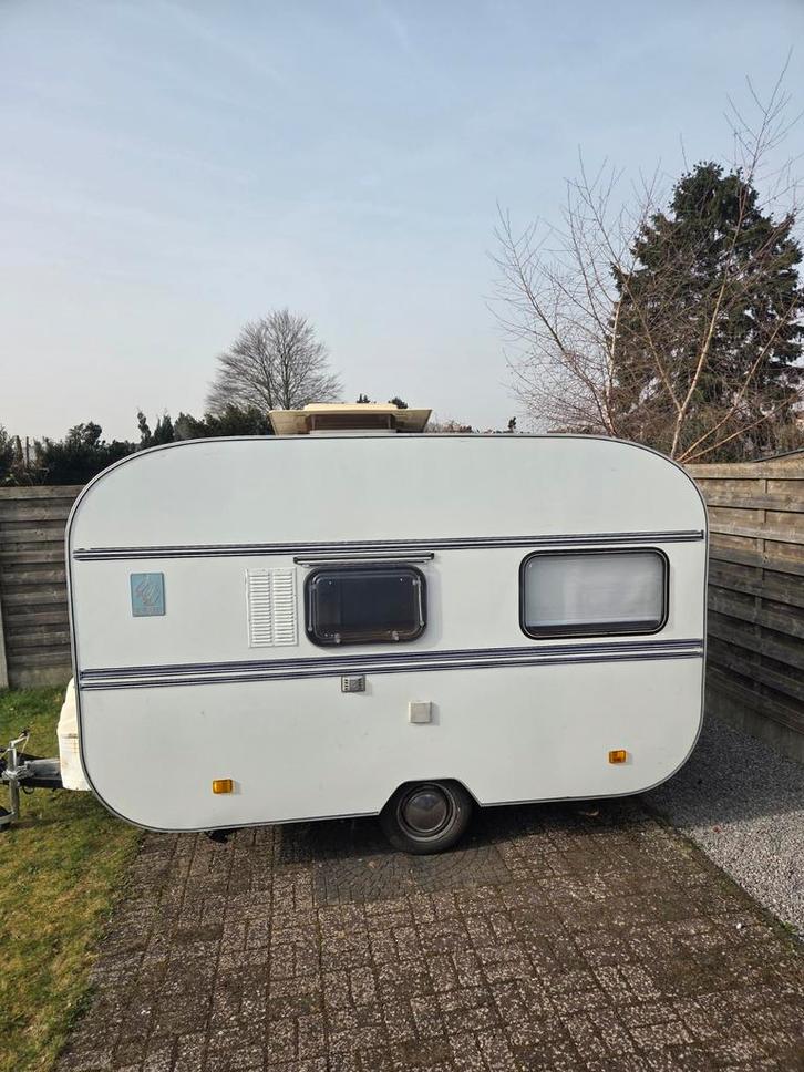 Caravan te koop Knaus  1980 – MTM 680 kg, Caravans en Kamperen, Caravans, Particulier, Knaus, Ophalen of Verzenden