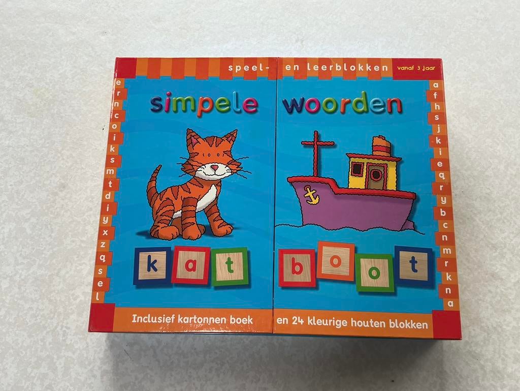 Nieuw educatief spel met houten speel - en leerblokken, Ophalen, Nieuw