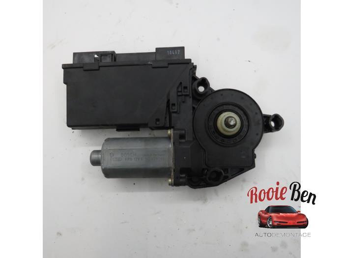 Moteur de vitre portière d'un Audi A4, -, 3 mois de garantie, Audi, Utilisé