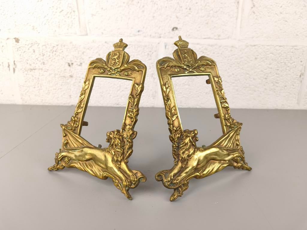 Duo Belgische fotolijsten met leeuwen, Audio, Tv en Foto, Fotografie | Fotolijsten, Ophalen of Verzenden