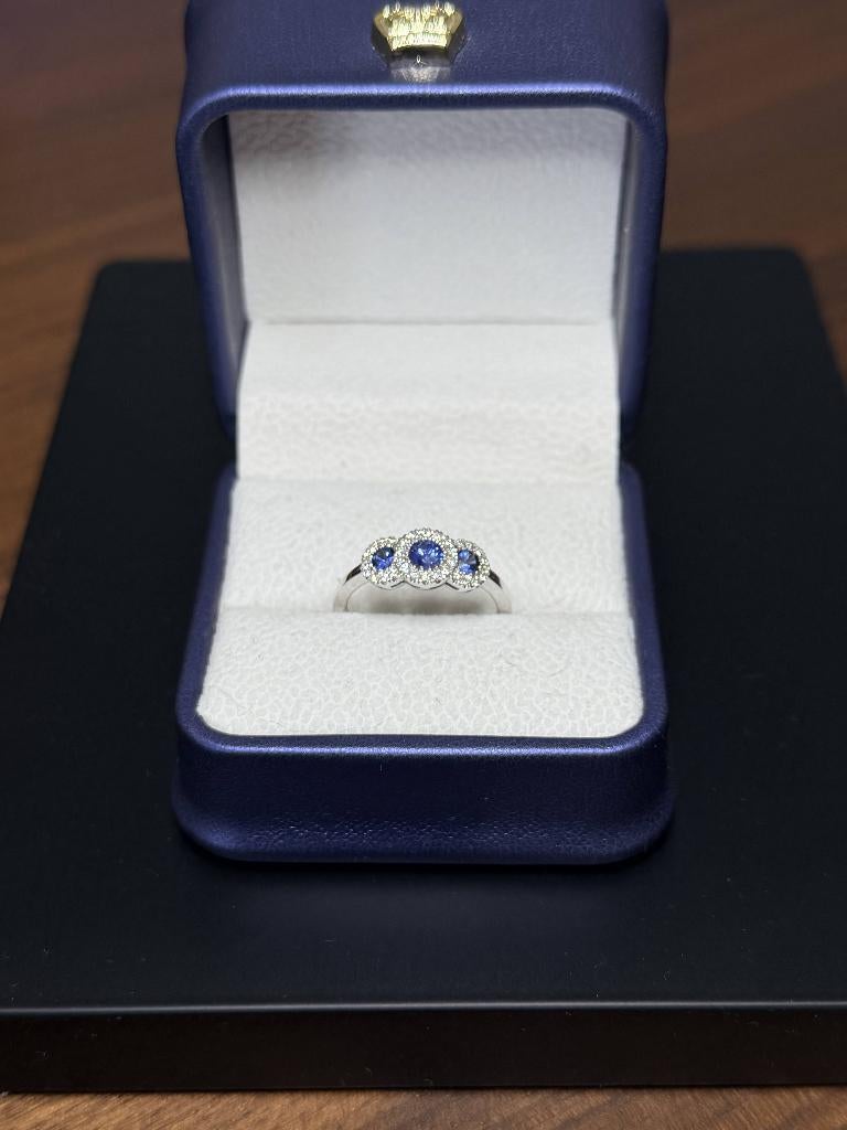 Bague Neuve 3 Saphirs&Diamants Naturel OR 18k Certificat, Neuf, Or, Plus petit que 17, Or