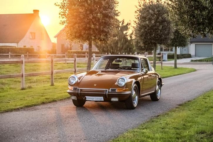 Porsche 911T Targa van 1969, Auto's, Porsche, Bedrijf, Te koop, Benzine, Cabriolet, 2 deurs, Handgeschakeld, Bruin, Zwart, Leder