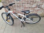 Jongensfiets 24 inch., Fietsen en Brommers, Fietsen | Kinderfietsjes, Ophalen, Zo goed als nieuw, 20 inch of meer, B-Twin
