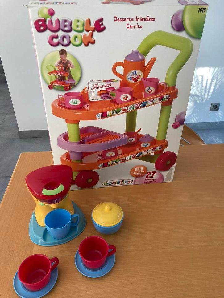Kinder opdienkarretje met koffiezetapparaat, Enfants & Bébés, Jouets | Jouer aux cuisines, Comme neuf, Enlèvement