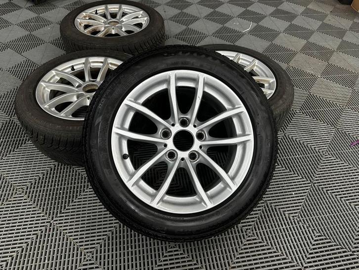 Winterband + BMW serie 1 205/55r16 velgen, Auto-onderdelen, Banden en Velgen, Velg(en), Winterbanden, 16 inch, 205 mm, Personenwagen