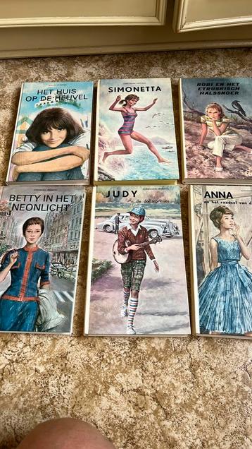 Livres anciens pour la jeunesse 1968, Enlèvement ou Envoi, Utilisé, Diverse auteurs