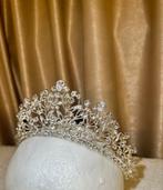 Zilveren kroon / bruids tiara, Kleding | Dames, Trouwkleding en Trouwaccessoires, Nieuw, Ophalen of Verzenden
