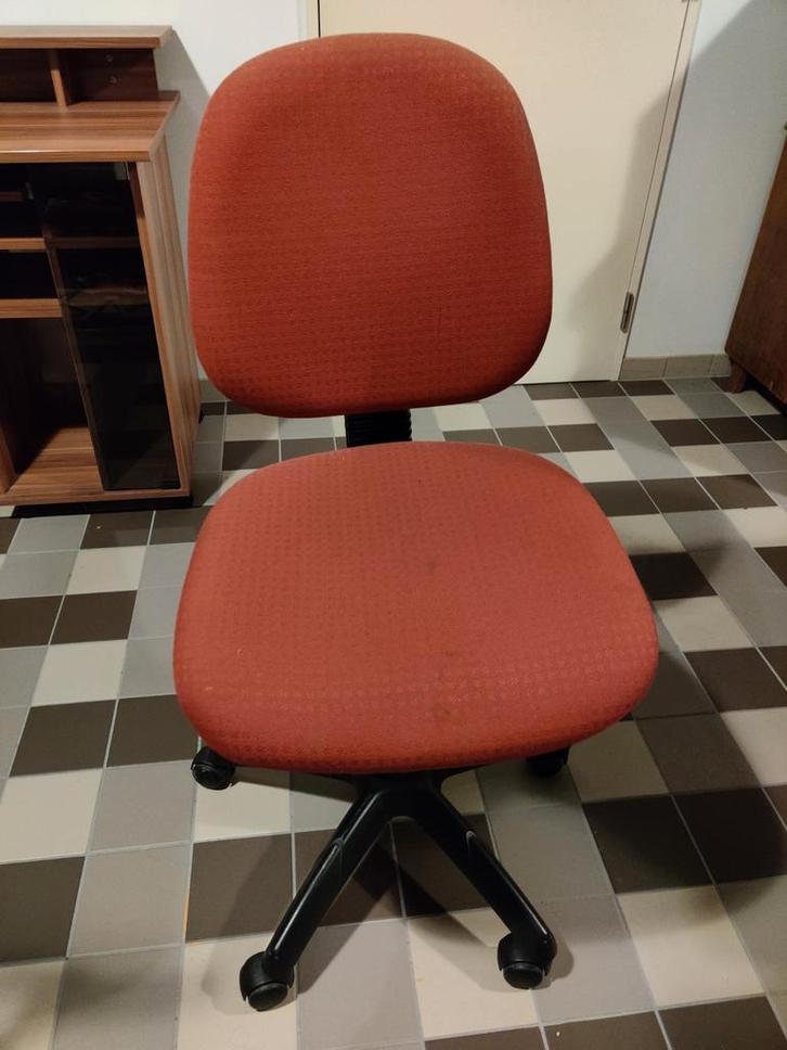 Chaise de bureau rouge, Maison & Meubles, Chaises de bureau, Utilisé, Chaise de bureau, Rouge, Enlèvement