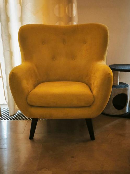 Gele, licht mosterdgele designfauteuil, Huis en Inrichting, Fauteuils, Zo goed als nieuw, Ophalen