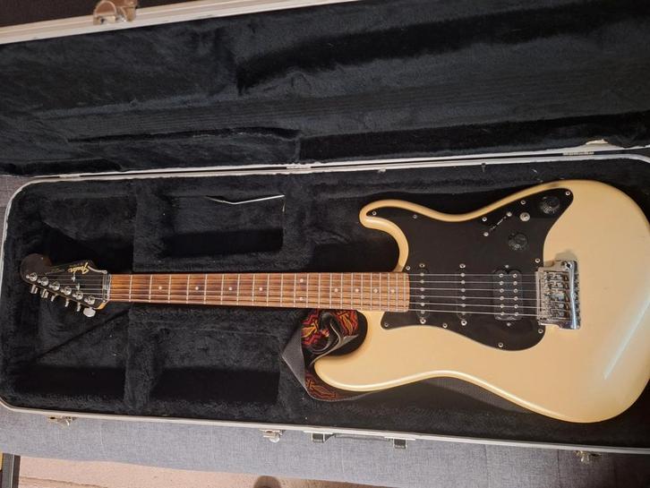 Vends/échange Fender stratocaster mij contemporary, Muziek en Instrumenten, Snaarinstrumenten | Gitaren | Elektrisch, Zo goed als nieuw