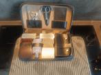 Vintage cosmetische reistoilettas met originele leren tas., Ophalen of Verzenden, Zo goed als nieuw