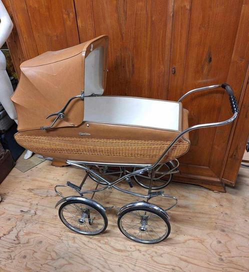 Vintage retro kinderwagen, opruimprijsje € 20,-, Verzamelen, Retro, Persoonlijke verzorging, Ophalen of Verzenden