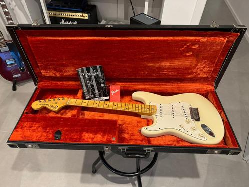 Fender Jimi Hendrix Artist Series Tribute Stratocaster 1997, Musique & Instruments, Instruments à corde | Guitares | Électriques
