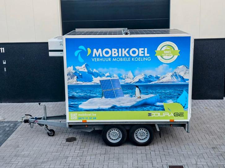 Camion réfrigéré avec système de refroidissement pour le tra, Autos : Divers, Remorques, Comme neuf, Enlèvement