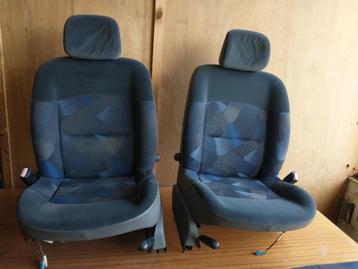 Intérieur complet Renault Clio II Phase 1 beschikbaar voor biedingen