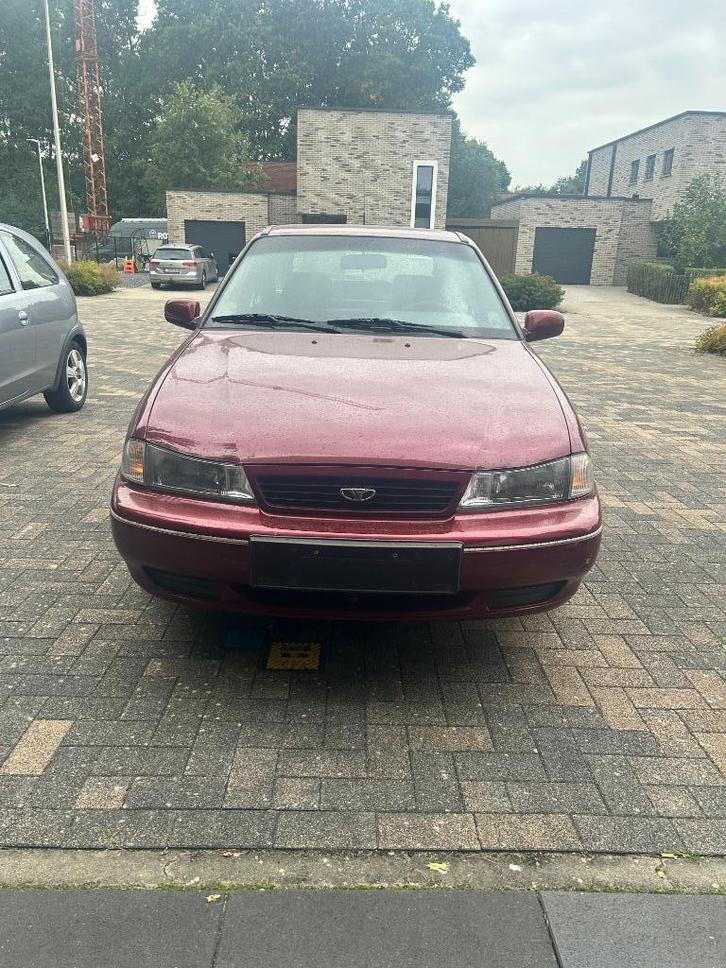 Daewoo Nexia 1.5 benzine – 65.281 km – niet startend, Auto's, Daewoo, Particulier, Nexia, Benzine, 3 deurs, Automaat, Rood, Grijs