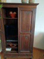 tv kast koloniaal, Ophalen