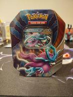 Pokémon TCG: Paradox Clash EX Tin - Walking Wake, Ophalen of Verzenden, Nieuw, Meerdere kaarten