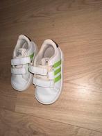 Adidas baskets 21, Enfants & Bébés, Adidas, Garçon ou Fille, Enlèvement ou Envoi, Comme neuf