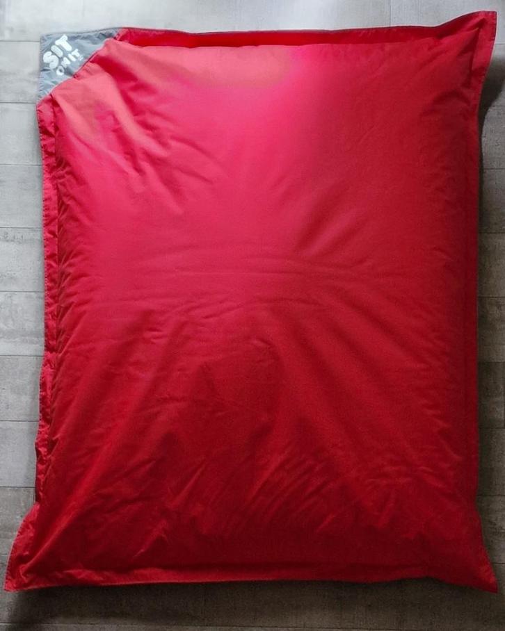 Rode zitzak “ Sit on it by Z”, Huis en Inrichting, Zitzakken, Zo goed als nieuw, Zitzak, Rood, Ophalen
