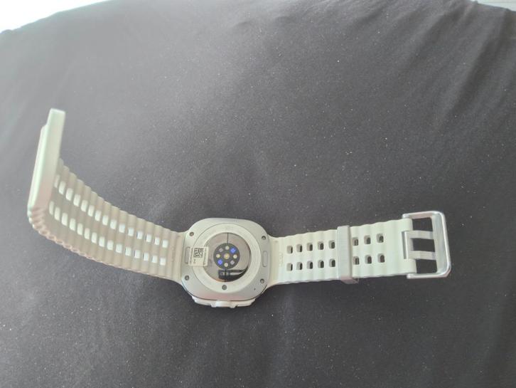 samsung watch 7 ultra (grootste) versie 2024, Handtassen en Accessoires, Smartwatches, Zo goed als nieuw, Android, Zilver, Ophalen of Verzenden