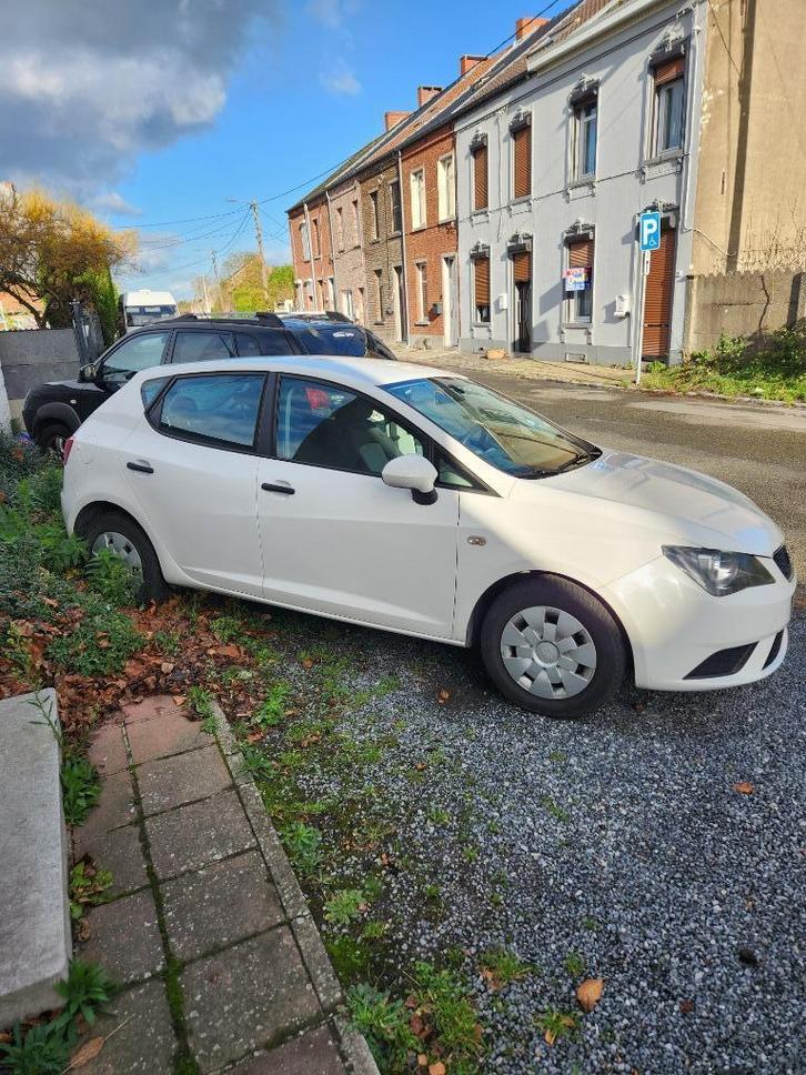 Seat Ibiza 6k, Auto's, Seat, Particulier, Ibiza, Benzine, 5 deurs, Handgeschakeld, Wit, Zwart, Voorwielaandrijving, Ophalen