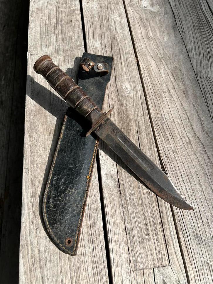 Ka-Bar style gevechtsmes (ongemarkeerd), Verzamelen, Militaria | Tweede Wereldoorlog, Ophalen of Verzenden