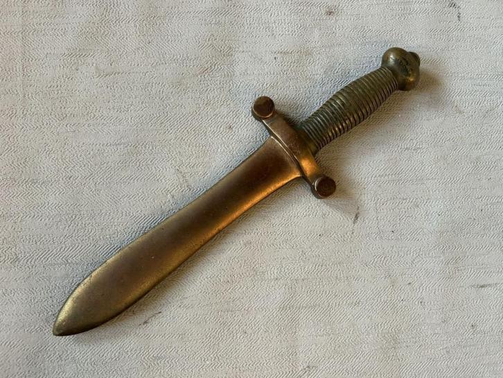 Koperen of bronzen sierdolk naar Mle 1831, Verzamelen, Militaria | Algemeen, Landmacht, Kunstobject, Ophalen of Verzenden