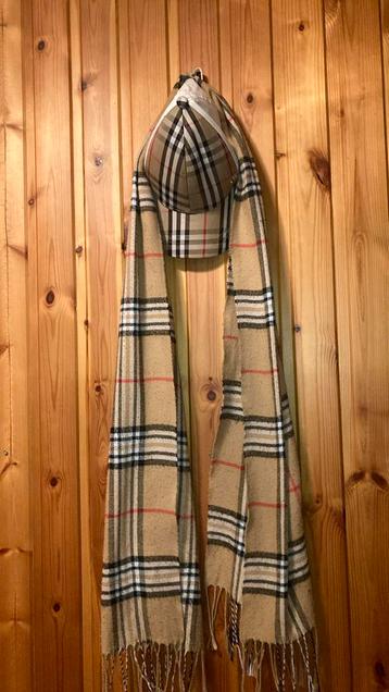 Burberry pet – London England – unisex – als nieuw” beschikbaar voor biedingen