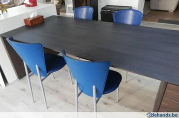 4 chaises design en simili cuir bleu et métal argenté