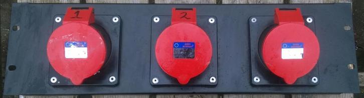 Paneel 19 inch 3-fase, 3x Uitgang 16 Ampere, Muziek en Instrumenten, Kabels en Stekkers, Gebruikt, Apparatuur, Ophalen of Verzenden