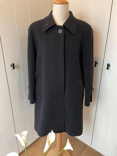 Geklede dames winterjas in donkergrijze scheerwol maat 42, Kleding | Dames, Jassen | Winter, Zo goed als nieuw, Maat 42/44 (L)