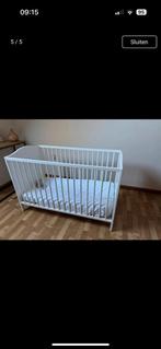 Babybedje ikea met verschillende lakentjes, Ophalen, Zo goed als nieuw