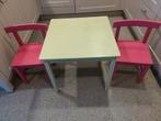 Vierkante Houten tafel en 2 stoelen, Kinderen en Baby's, Ophalen