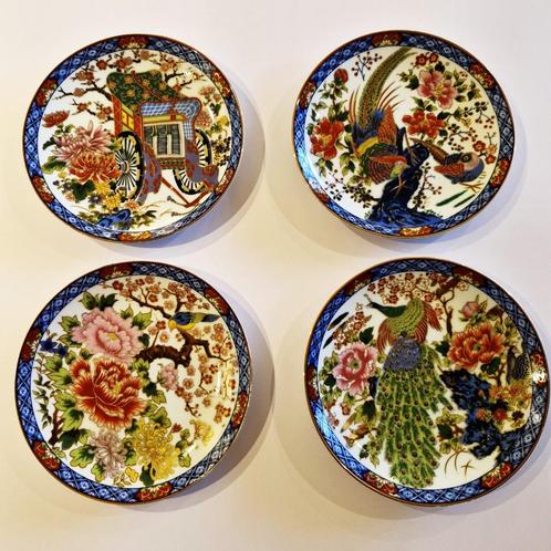 4 decoratieve bordjes in Japans Eiwa Kinsei porselein, Antiek en Kunst, Antiek | Porselein, Ophalen of Verzenden