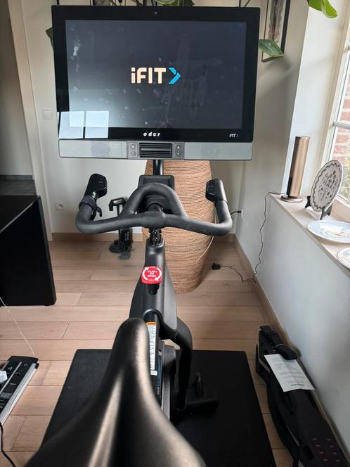 NordicTrack S27i indoor cycle + accessories bespreekbaar, Fietsen en Brommers, Steps, Zo goed als nieuw, Ophalen