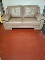 Lederen salon, Enlèvement