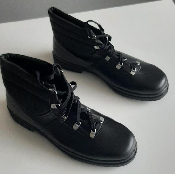 Veiligheidsschoenen maat 45, Doe-het-zelf en Bouw, Veiligheidskleding, Nieuw, Ophalen of Verzenden