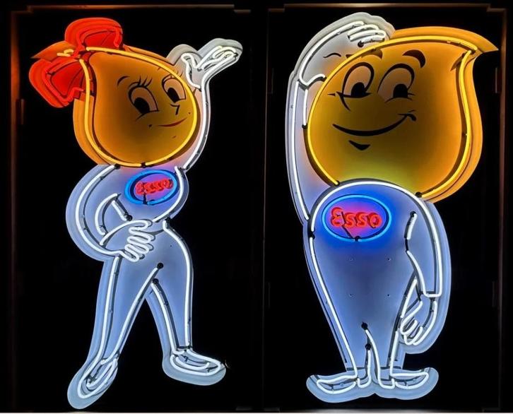 Esso man vrouw neon en veel andere garage showroom mancave, Verzamelen, Merken en Reclamevoorwerpen, Nieuw, Lichtbak of (neon) lamp